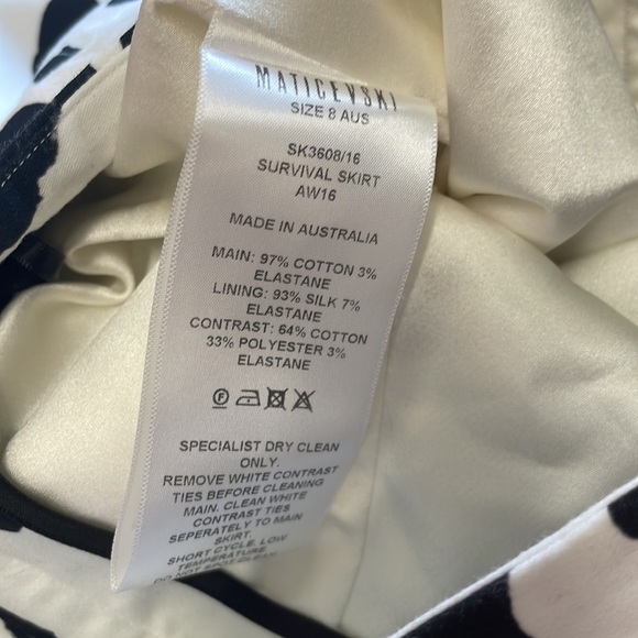 Maticevski Abstract Skirt with zip-off white pleated Wraps- Full Front ZipPencil - Picture 8 of 8